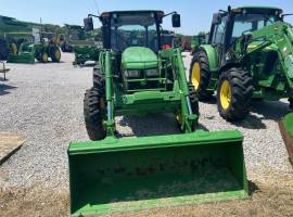 2017 John Deere 5085E