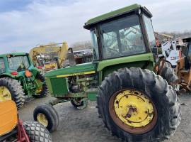 John Deere 4230