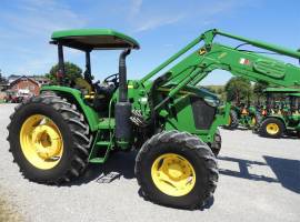 2016 John Deere 6105E