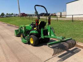 2018 John Deere 1025R