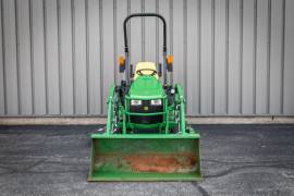 2018 John Deere 1025R