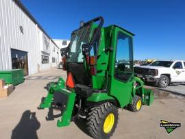 2018 John Deere 1025R