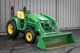 2005 John Deere 3520