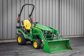 2017 John Deere 1025R