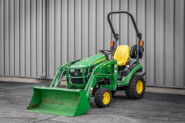 2017 John Deere 1025R