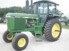 1979 John Deere 4440