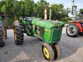 1967 John Deere 2510