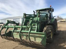 2016 John Deere 7210R