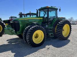 John Deere 8220