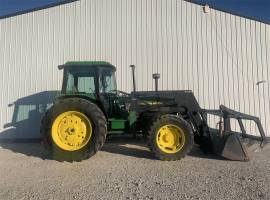 John Deere 3155