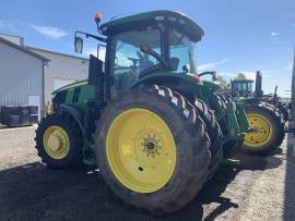 2014 John Deere 7210R