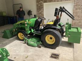 2011 John Deere 2520