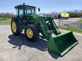 2019 John Deere 6120E