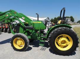 2015 John Deere 5085E