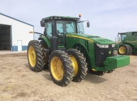 2012 John Deere 8235R