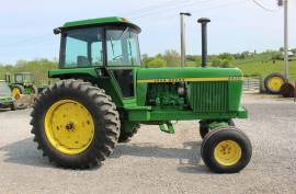 1976 John Deere 4430