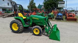 2011 John Deere 3038E