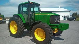 2003 John Deere 7520