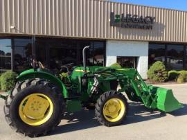 2018 John Deere 5075E