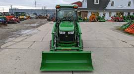 2016 John Deere 3033R