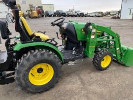 2015 John Deere 2025R