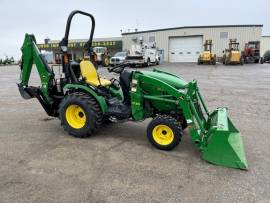 2015 John Deere 2025R