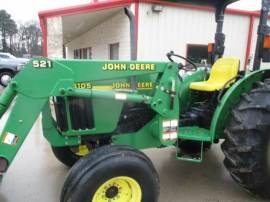 John Deere 5105