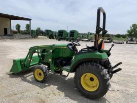 2021 John Deere 2032R