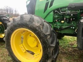 2018 John Deere 5100E