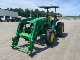 2018 John Deere 5065E