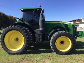 2015 John Deere 8320R