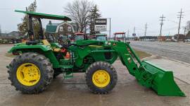 2013 John Deere 5055E