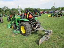 2008 John Deere 3320