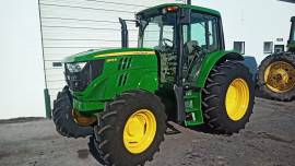 2014 John Deere 6105M