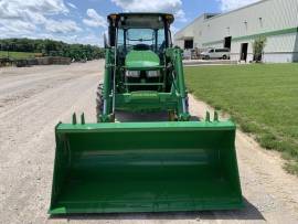 2022 John Deere 5075E