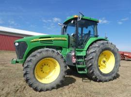 2004 John Deere 7820