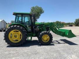 2018 John Deere 6120E