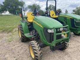 2013 John Deere 3520