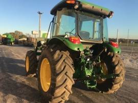 2015 John Deere 5085E