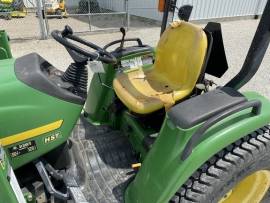 2001 John Deere 4400