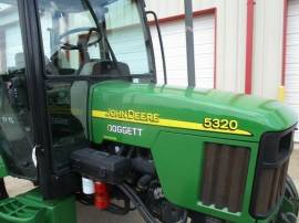 John Deere 5320