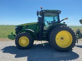 2011 John Deere 7215R