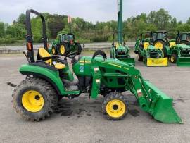 2017 John Deere 2038R