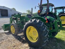 2016 John Deere 5075E