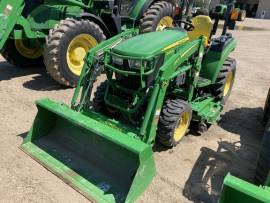 2018 John Deere 2032R