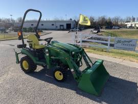 2017 John Deere 1025R