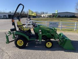 2017 John Deere 1025R