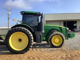 2016 John Deere 8320R