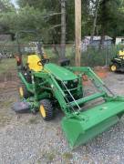 2016 John Deere 1025R