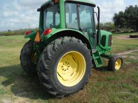 2005 John Deere 6320